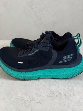 Skechers GO RUN Pure 4 Waterproof Shoes - Men’s Size 8 - Navy/Aqua